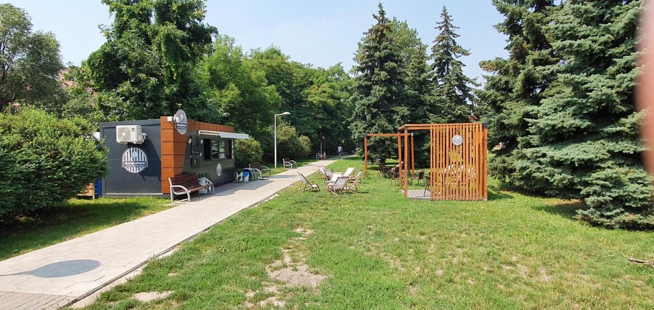 Juna2 - Nowoczesny Apartament W Centrum Z Widokiem Na Park Pruszków Εξωτερικό φωτογραφία