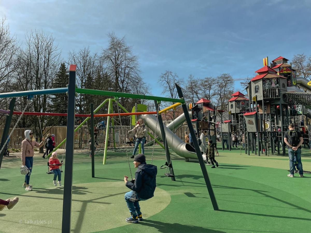 Juna2 - Nowoczesny Apartament W Centrum Z Widokiem Na Park Pruszków Εξωτερικό φωτογραφία