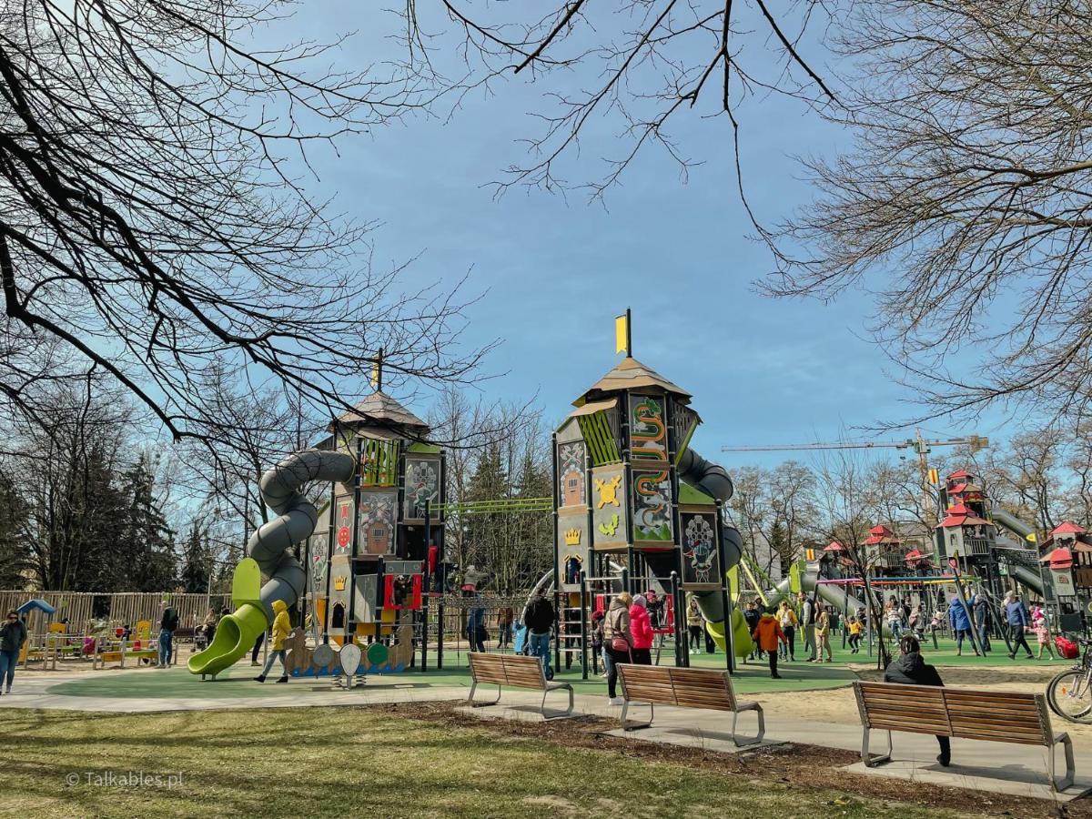 Juna2 - Nowoczesny Apartament W Centrum Z Widokiem Na Park Pruszków Εξωτερικό φωτογραφία