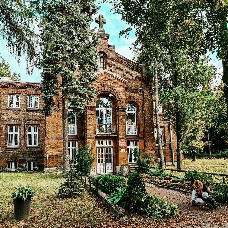 Juna2 - Nowoczesny Apartament W Centrum Z Widokiem Na Park Pruszków Εξωτερικό φωτογραφία